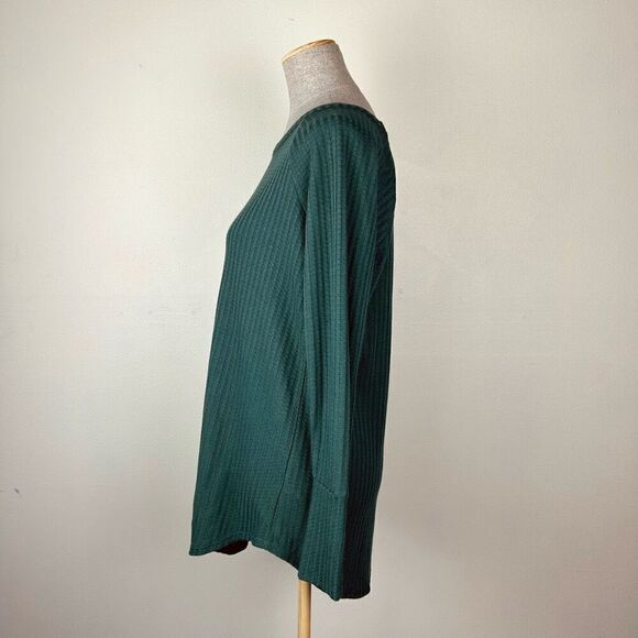 LAST CHANCE Chaser Waffle Long Sleeve in Green - Picture 4 of 6